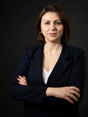 ნინო მაღრაძე
